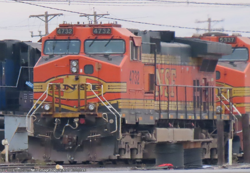 BNSF 4732